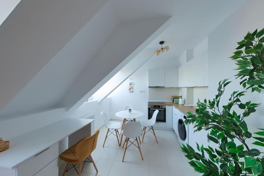 Bucharest Central Ee Apartment ภายนอก รูปภาพ